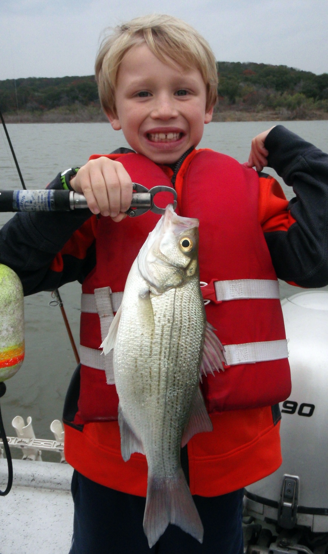 SKIFF Kid Catches Belton Lake Record White Bass — 101 Fish, 12 Dec